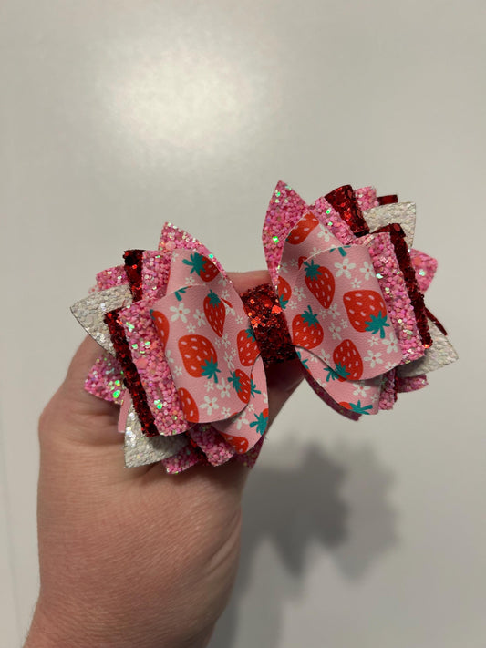 Glitter Tumbler Bow for Stanley, straw topper, hot pink green strawberry strawberries red summer camelia fuchsia peony daisy daisies