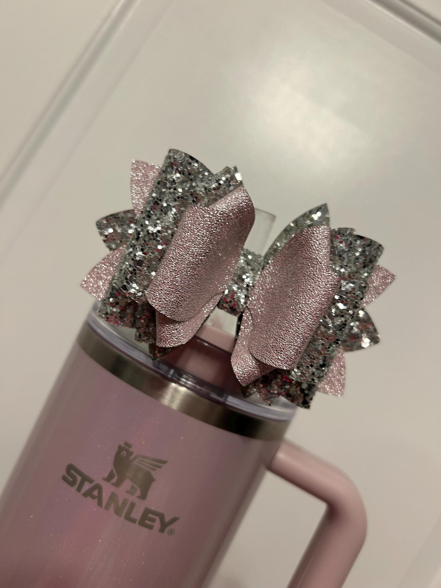 Glitter Tumbler Bow for Stanley, straw topper, aster lavender iridescent glitter silver pink