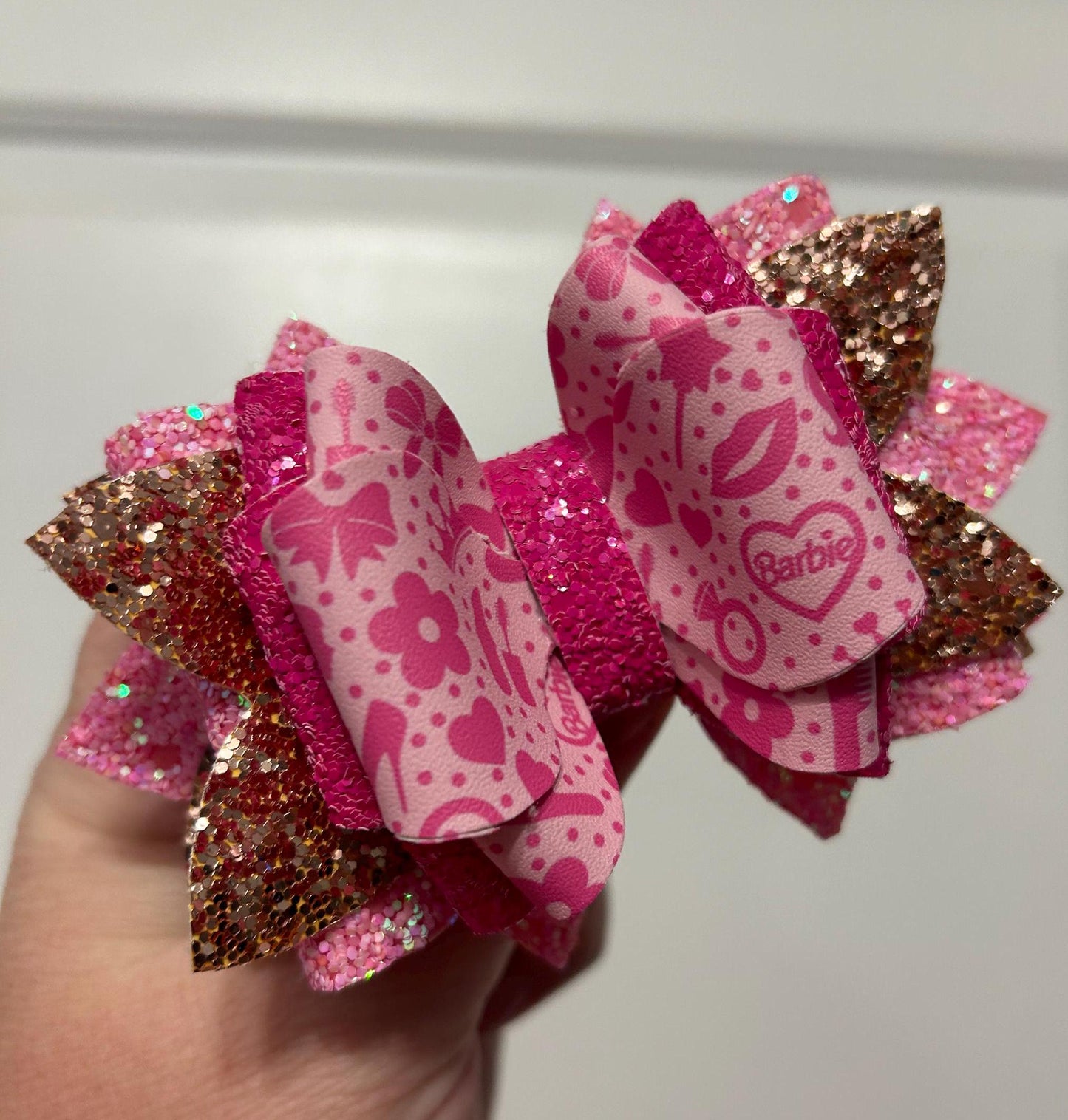 Pink fuchsia icon Tumbler Bow for Stanley, straw topper pink light hot pink fuchsia girl doll inspired makeup fashion hearts lips kiss