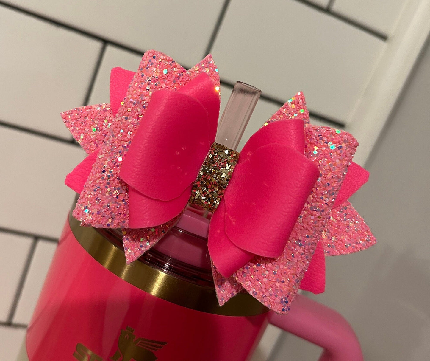 Neon pink electric pink Glitter Tumbler Bow for Stanley, straw topper, pink parade glitter with gold light pink dark pink neon pink
