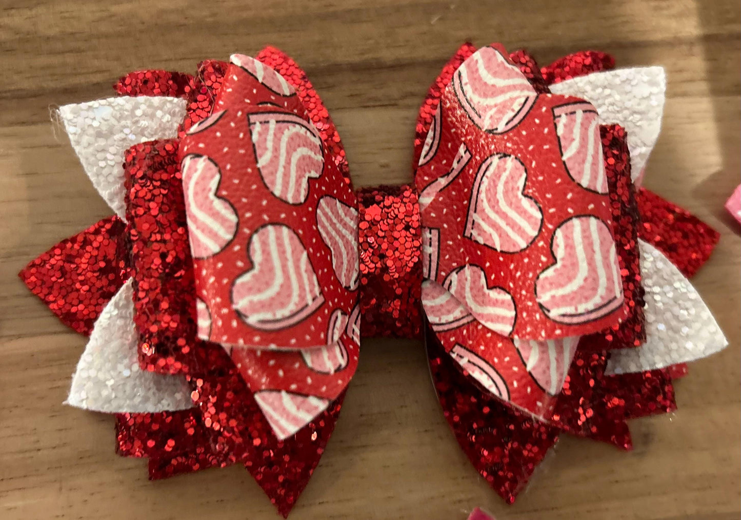 Stanley Tumbler Bow red pink love white Glitter hugs kisses xoxo do Straw Topper valentine hearts love snack cake