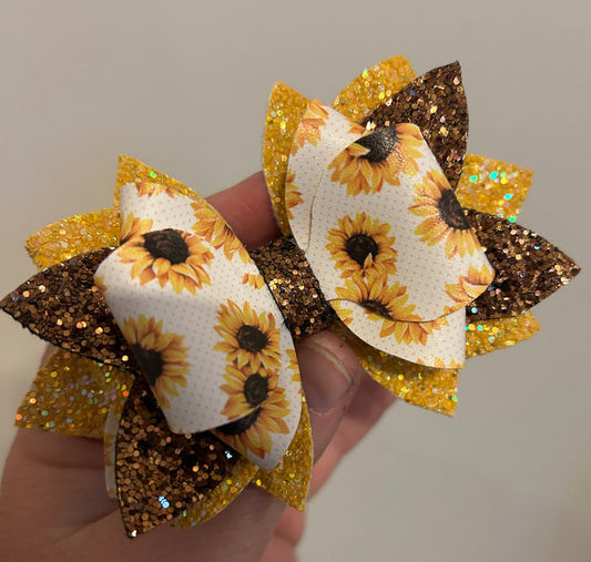 Stanley Tumbler Bow sunflowers brown gold yellow Straw Topper glitter sparkle chocolate flower honey bee