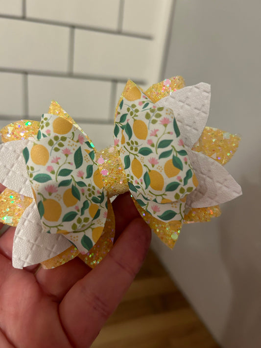 Stanley Tumbler Bow yellow lemon lemonade Glitter Straw Topper heather chambray