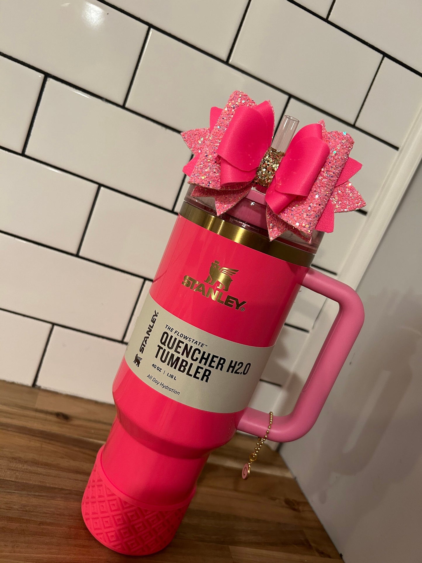 Neon pink electric pink Glitter Tumbler Bow for Stanley, straw topper, pink parade glitter with gold light pink dark pink neon pink