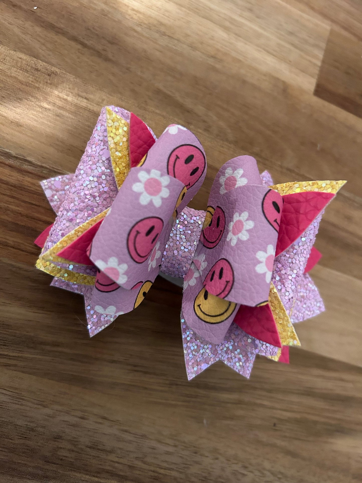 Tumbler Bow for Stanley, straw topper, happy face smiley smiles pink lavender yellow purple white lilac pomelo mega bow peace