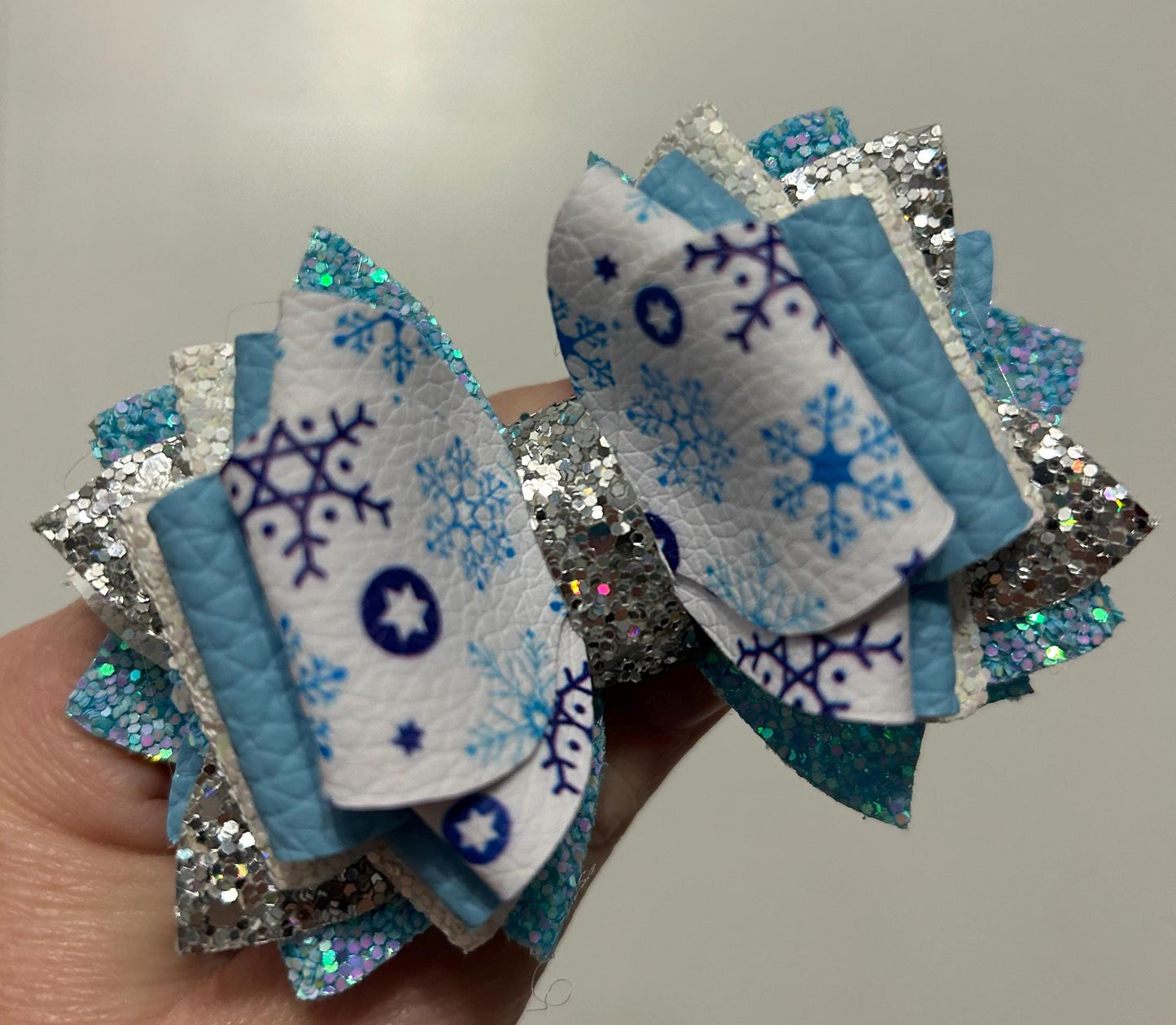 Stanley tumbler bow topper for straw Silver Cinderella spring love shack fancy winter wonderland powder blue crush snowflake heather navy