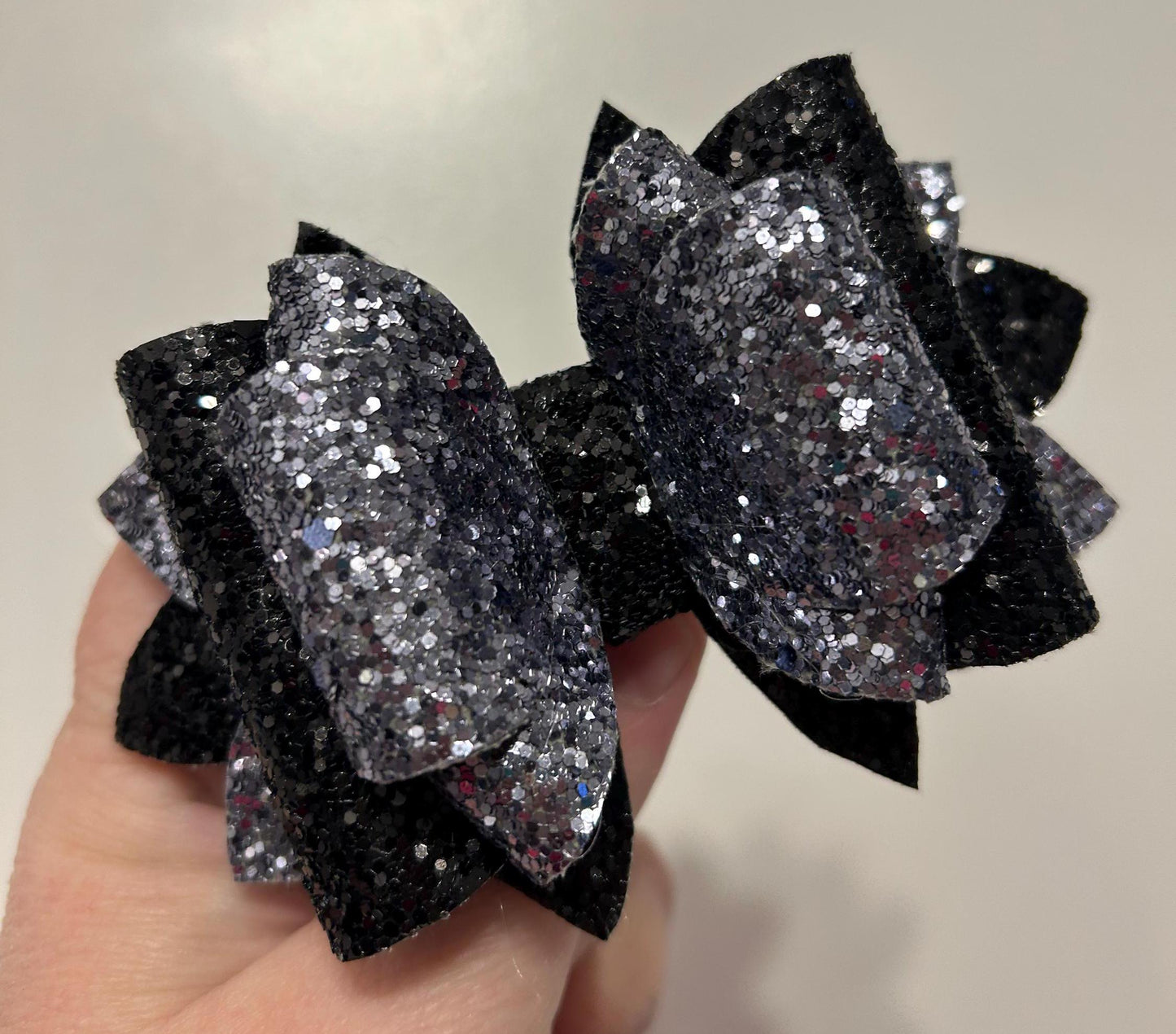 Stanley Tumbler Bow Glitter Straw Topper black silver chroma chrome iridescent moon star purple silver sparkle midnight glitz glam