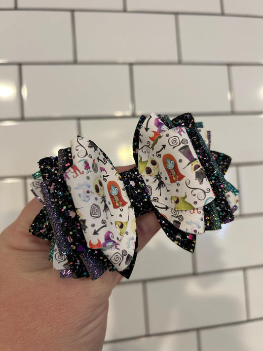 Stanley Tumbler Bow Glitter Jack Straw Topper Beetlejuice stripe Purple green black white Halloween nightmare NBC skelly skeleton christmas