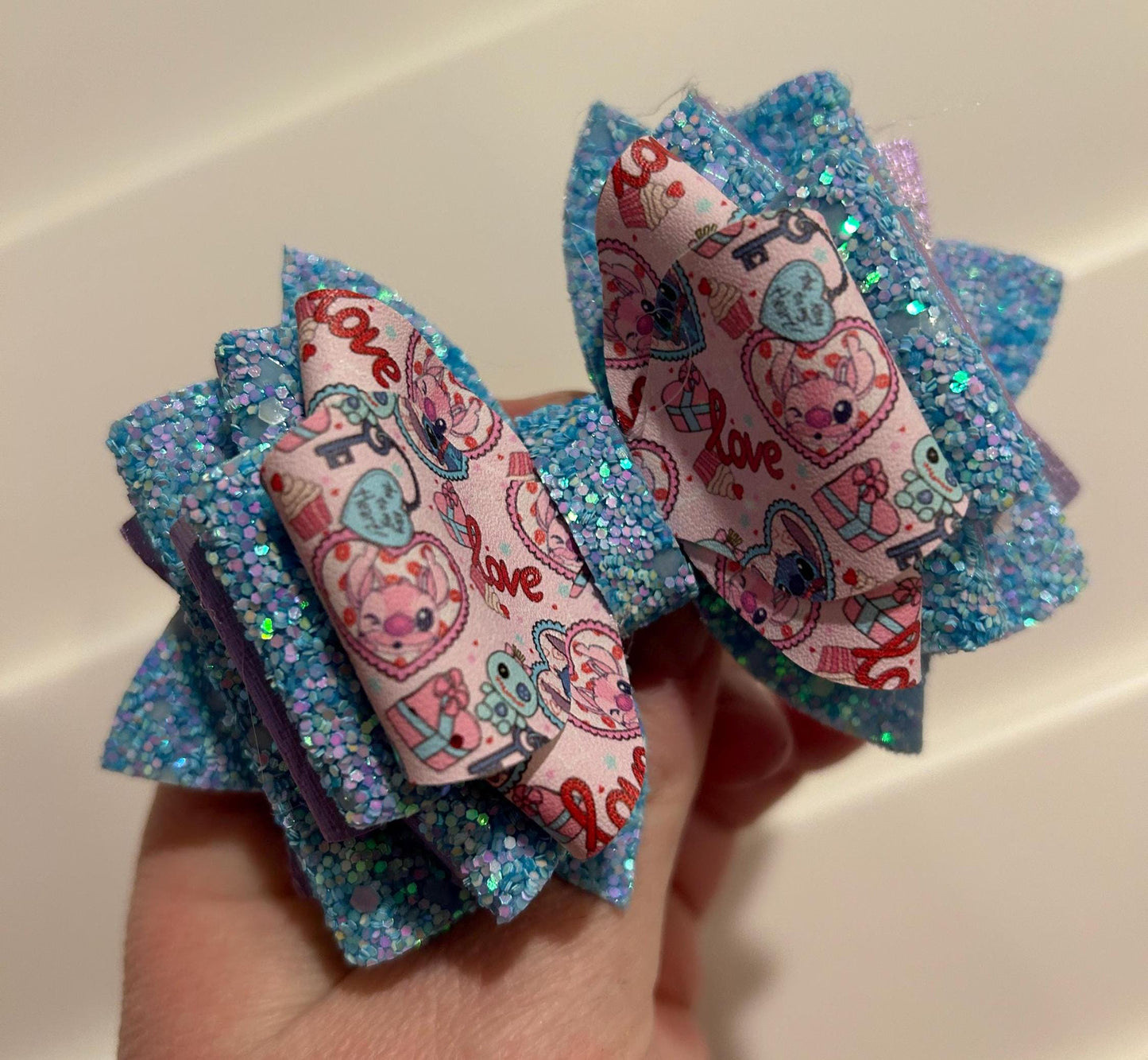 Stanley Tumbler Bow red pink love white Glitter hugs and kisses xoxo do Straw Topper valentine hearts love stitch  lilo blue lavender