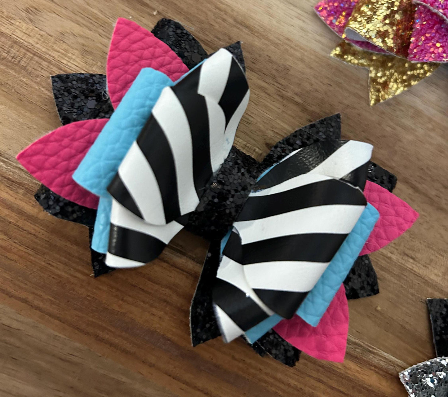 Pink fuchsia Barbie icon Tumbler Bow for Stanley straw topper hot 1950 peony camelia black white chevron stripe blue 1959 original swimsuit