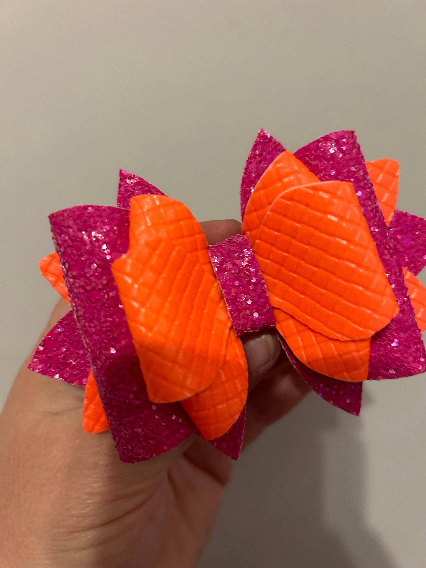 Stanley Tumbler Bow pink peony camelia gradient fuchsia flamingo Glitter Straw Topper hot pink cranberry vivid violet orange moolah