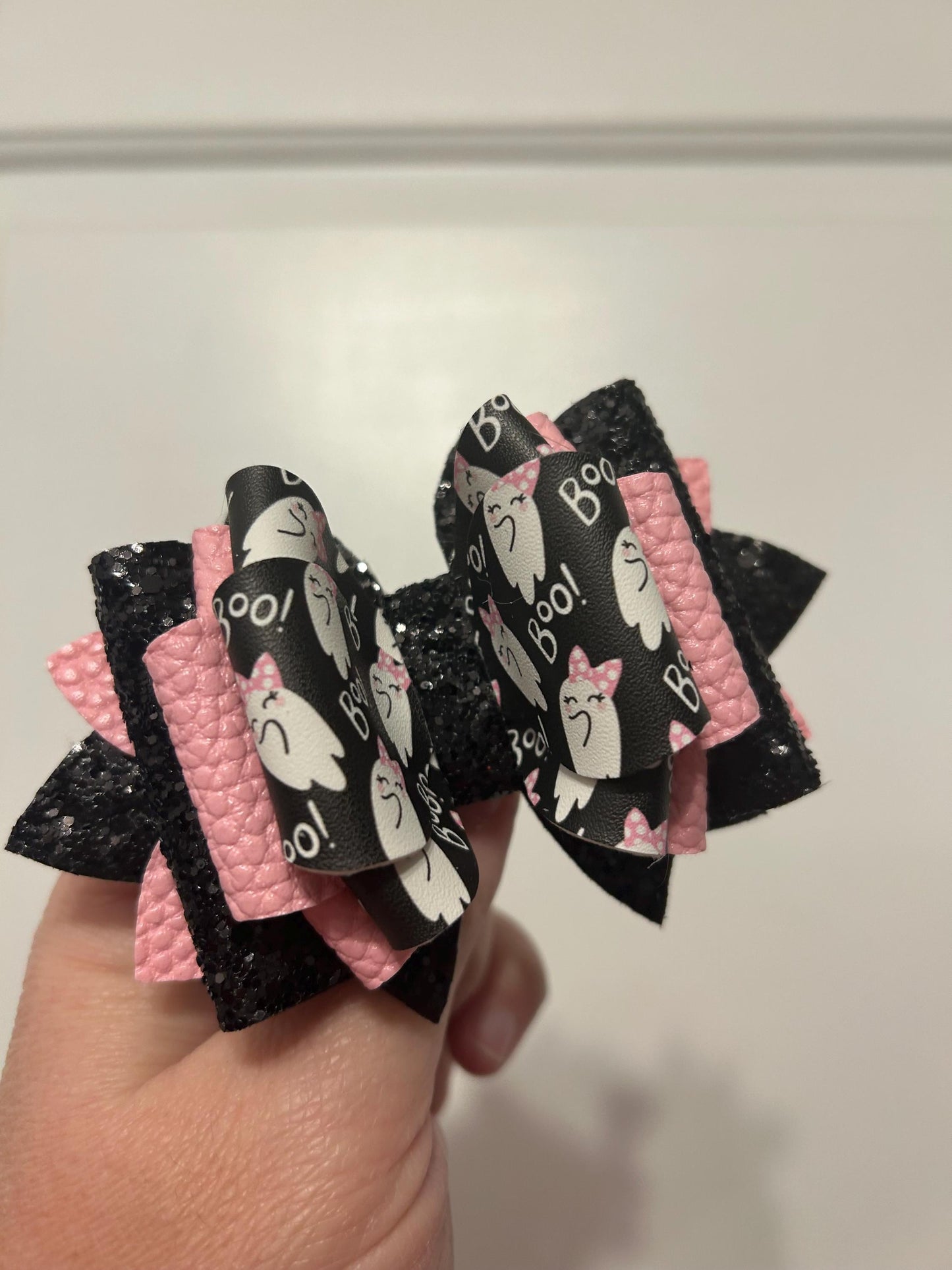 Glitter Tumbler Bow for Stanley, straw topper, Halloween pink white ghosts ghouls boo scary fall witch pumpkin black white