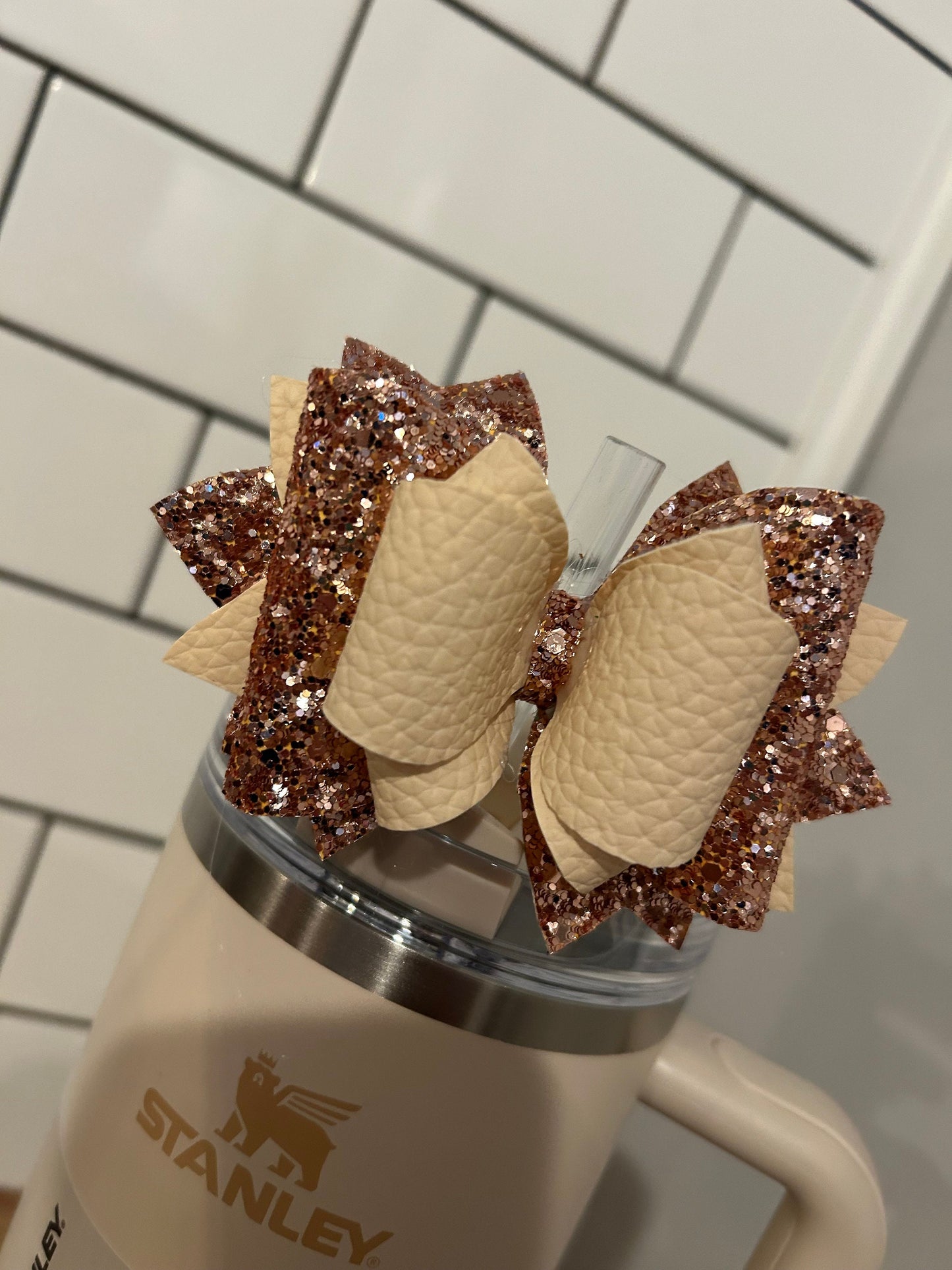 Glitter Tumbler Bow for Stanley, straw topper, cream rose gold best beige glitter oat milk calia copper white