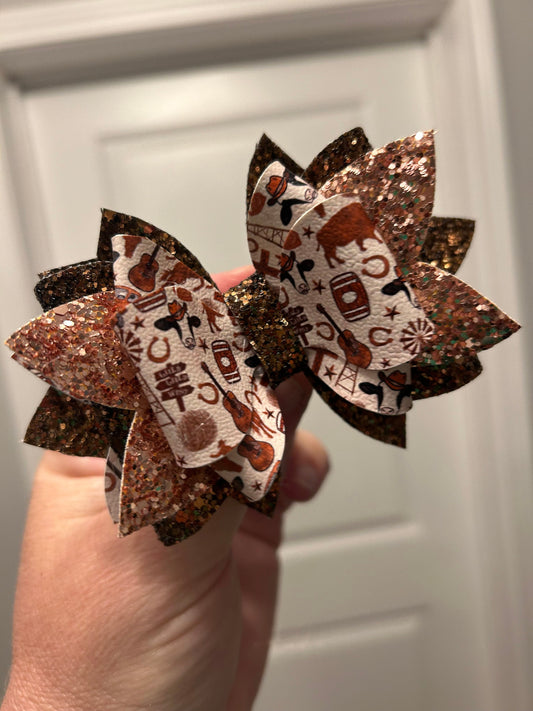 Stanley Tumbler Bow diamond Glitter Straw Topper brown beige gold chocolate western cow cowboy skull guitar