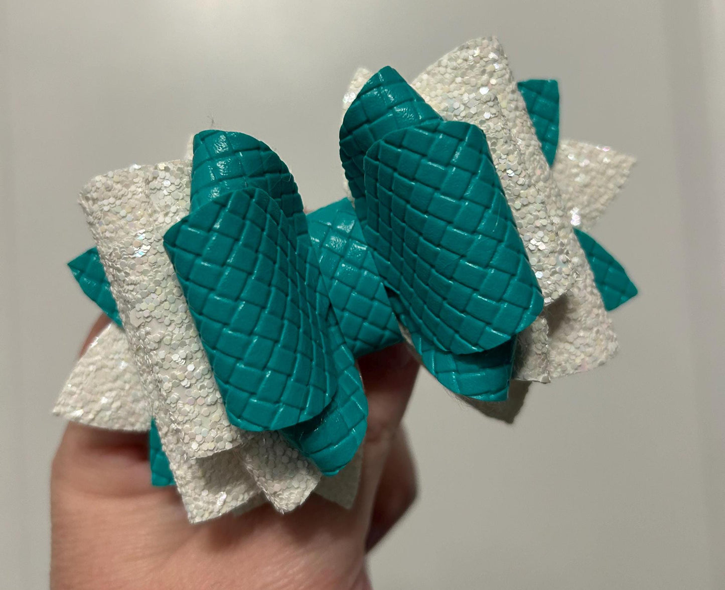 Tumbler Bow for Stanley, straw topper, aquamarine aqua teal Tiffany teal with white bow blue summer plaid Thailand white gumdrop