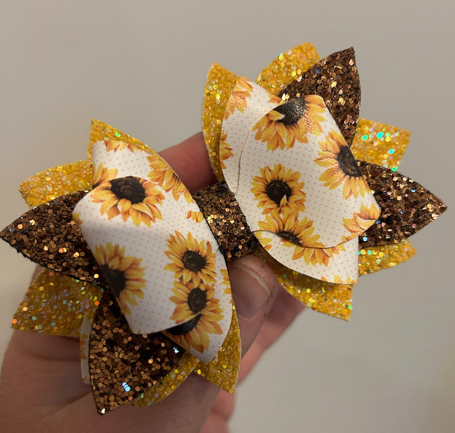 Stanley Tumbler Bow sunflowers brown gold yellow Straw Topper glitter sparkle chocolate flower honey bee