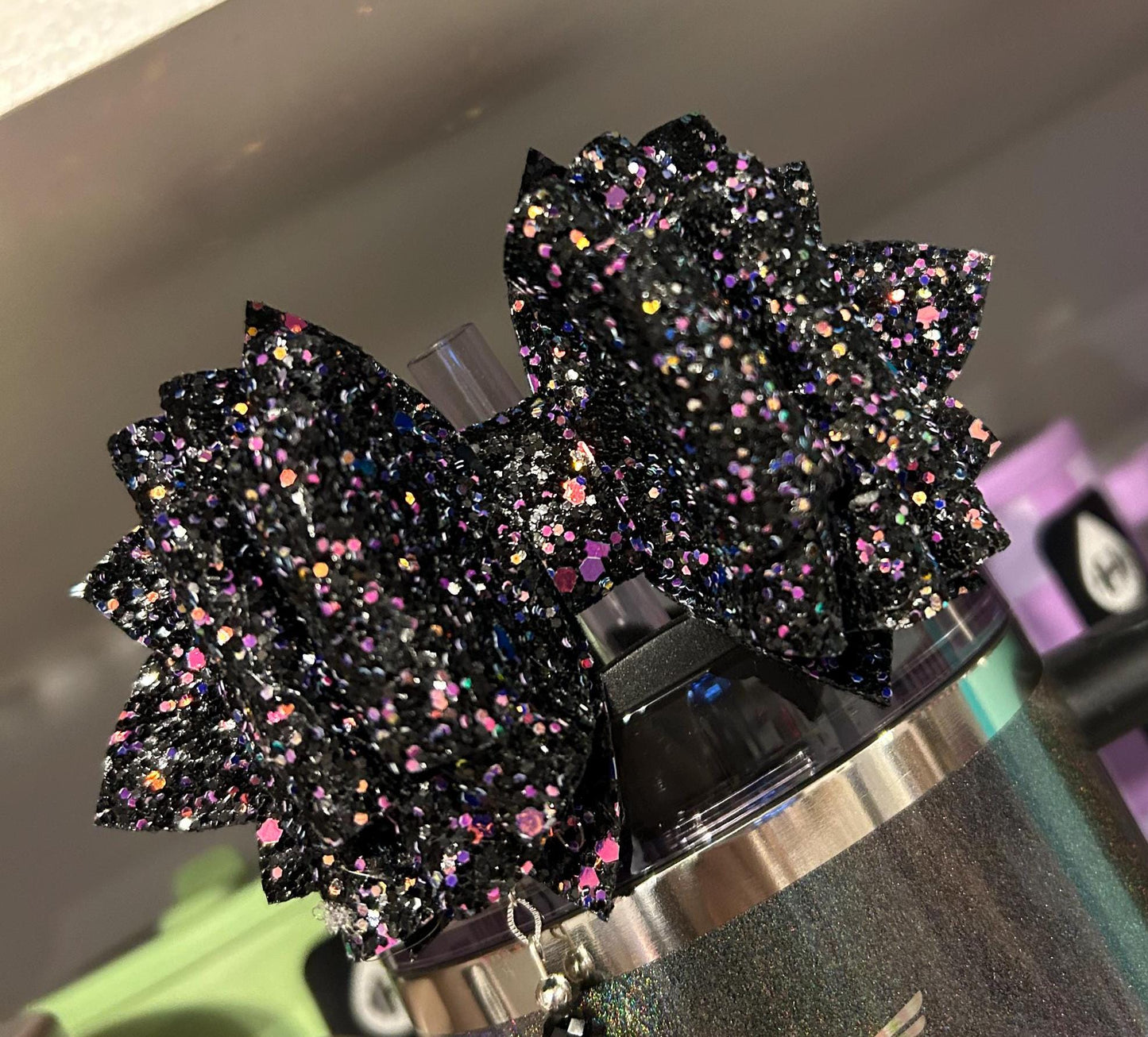 Stanley Tumbler Bow Glitter Straw Topper Wicked Gold green black Elphaba iridescent chroma midnight glitz silver purple blue berry truffle