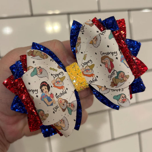 Stanley Tumbler Bow straw topper, Snow White snowwhite seven dwarfs red blue yellow white