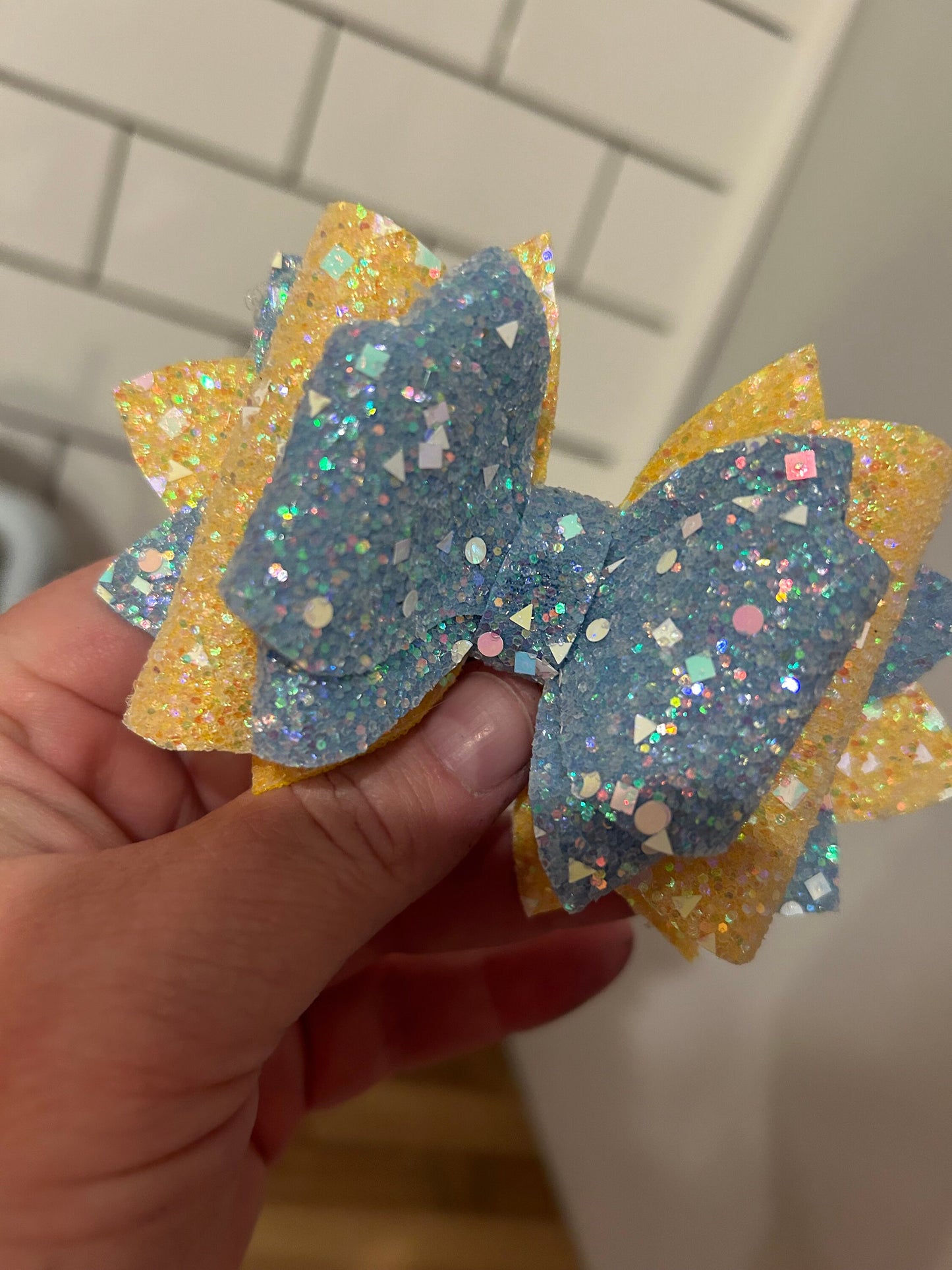 Stanley Tumbler Bow yellow baby blue light Glitter Straw Topper heather chambray Cinderella princess diamond pomelo spring Starbucks