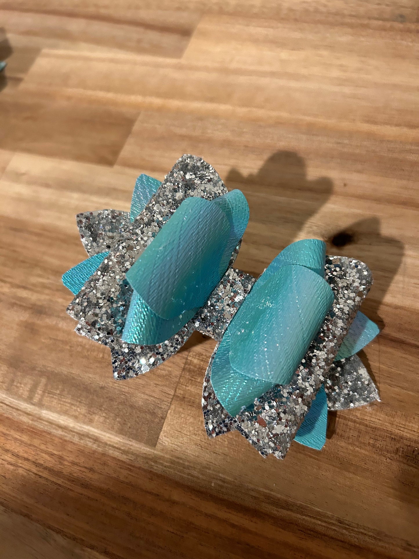 Glitter Tumbler Bow for Stanley, straw topper, blueberry milk glitter blue green aqua turquoise iridescent silver